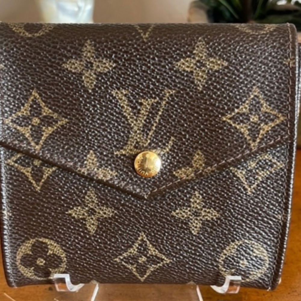 LV Monogram Portefeille Elise Trifold Wallet